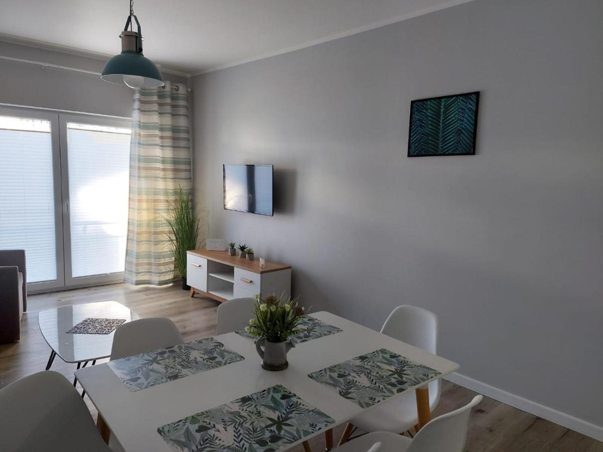 Apartamenty Z Tarasami "Mietowy Spokoj 15" "Romantyczna Szarosc 16" "Niebieska Elegancja 17" Maksymalnie Dla 6 Osob Pobierowo Dış mekan fotoğraf