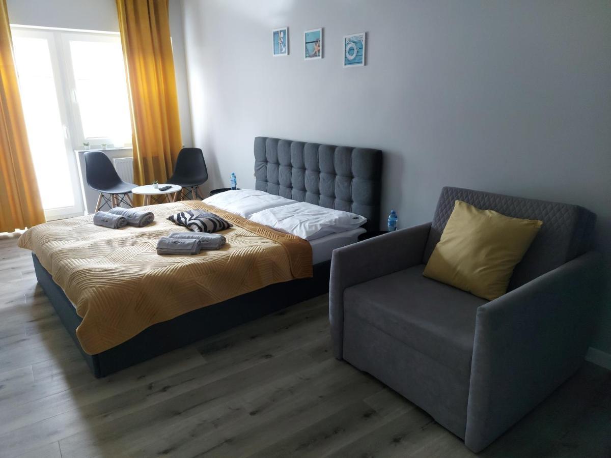 Apartamenty Z Tarasami "Mietowy Spokoj 15" "Romantyczna Szarosc 16" "Niebieska Elegancja 17" Maksymalnie Dla 6 Osob Pobierowo Dış mekan fotoğraf